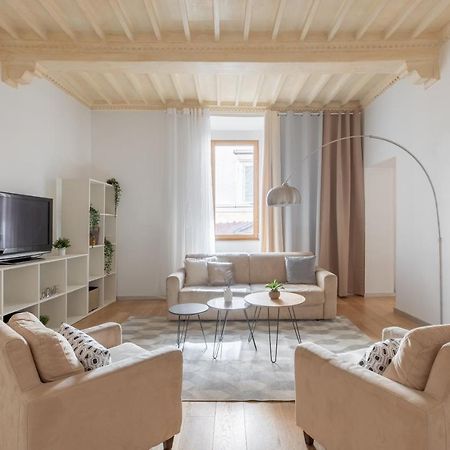 Iflat Navona White And Stylish Apartment Rome Bagian luar foto