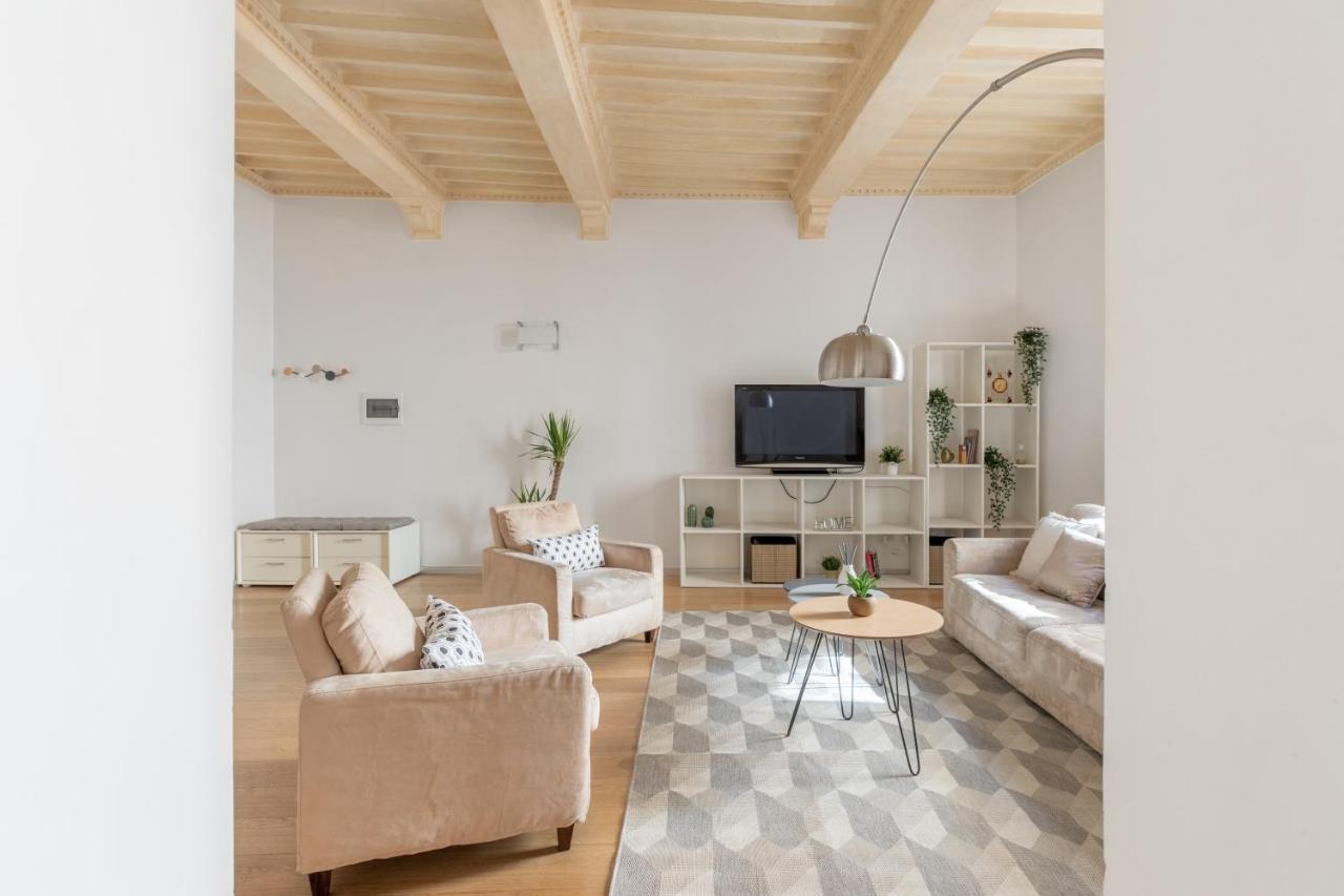 Iflat Navona White And Stylish Apartment Rome Bagian luar foto