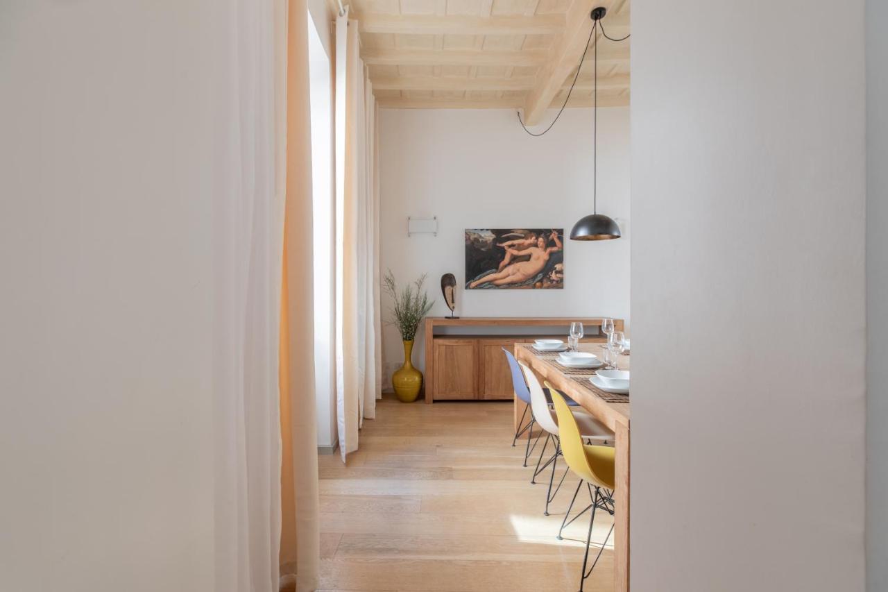 Iflat Navona White And Stylish Apartment Rome Bagian luar foto