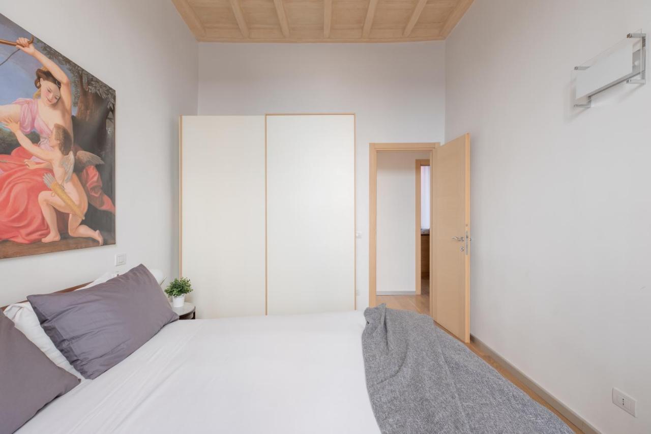 Iflat Navona White And Stylish Apartment Rome Bagian luar foto